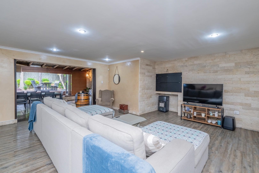 3 Bedroom Property for Sale in Ridgeworth Western Cape